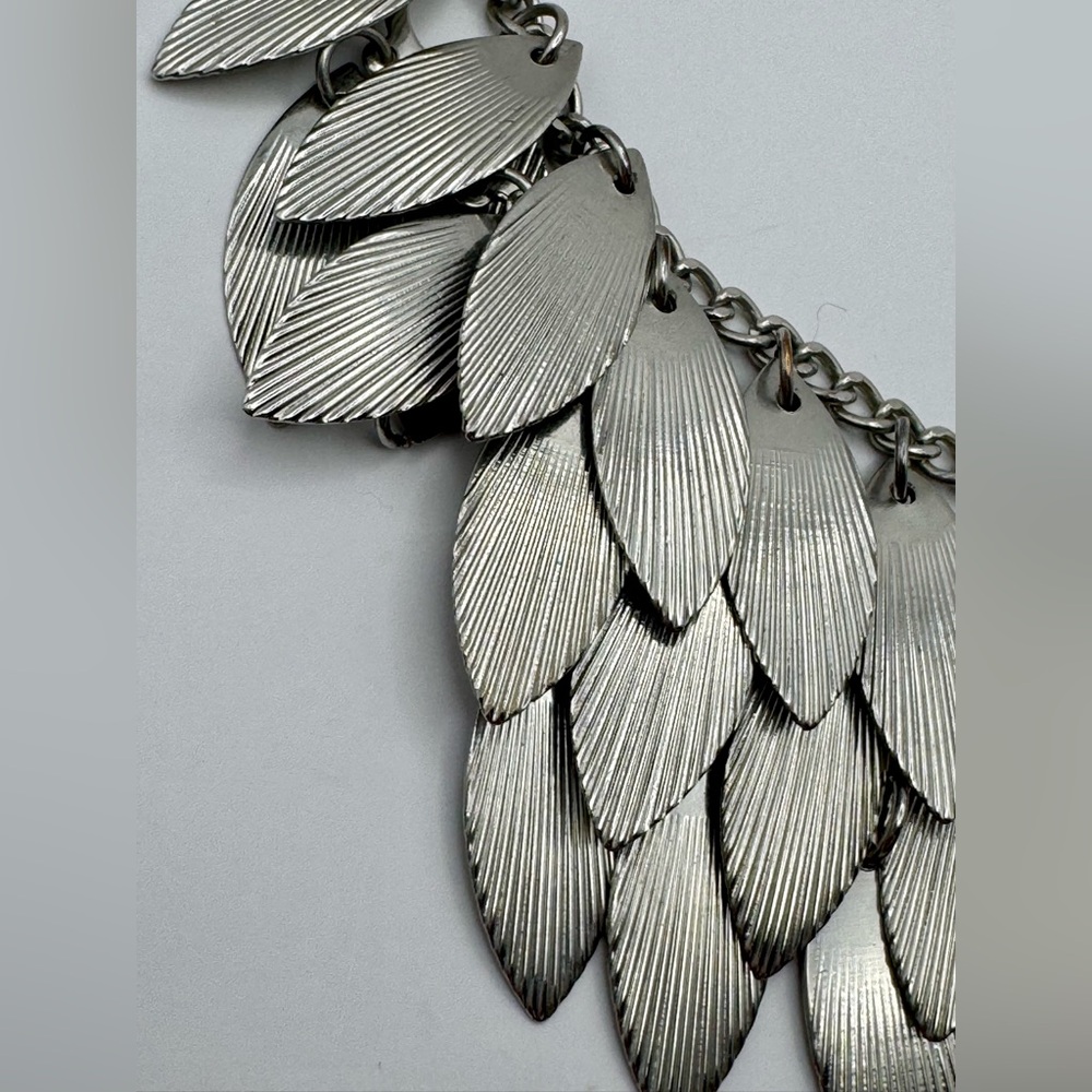 Dramatic Statement Bib Necklace Of Cascading Leaf… - image 6